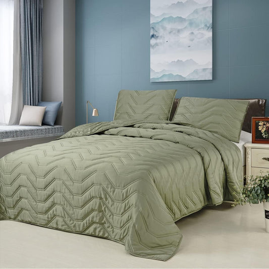 DOWN HOME Satin Silky Lightweight 3 Pieces Quilt Set Coverlet Set Modern Classic Quilting Pattern for All Season Super Soft and Silky Full Queen 88X92Inch Green